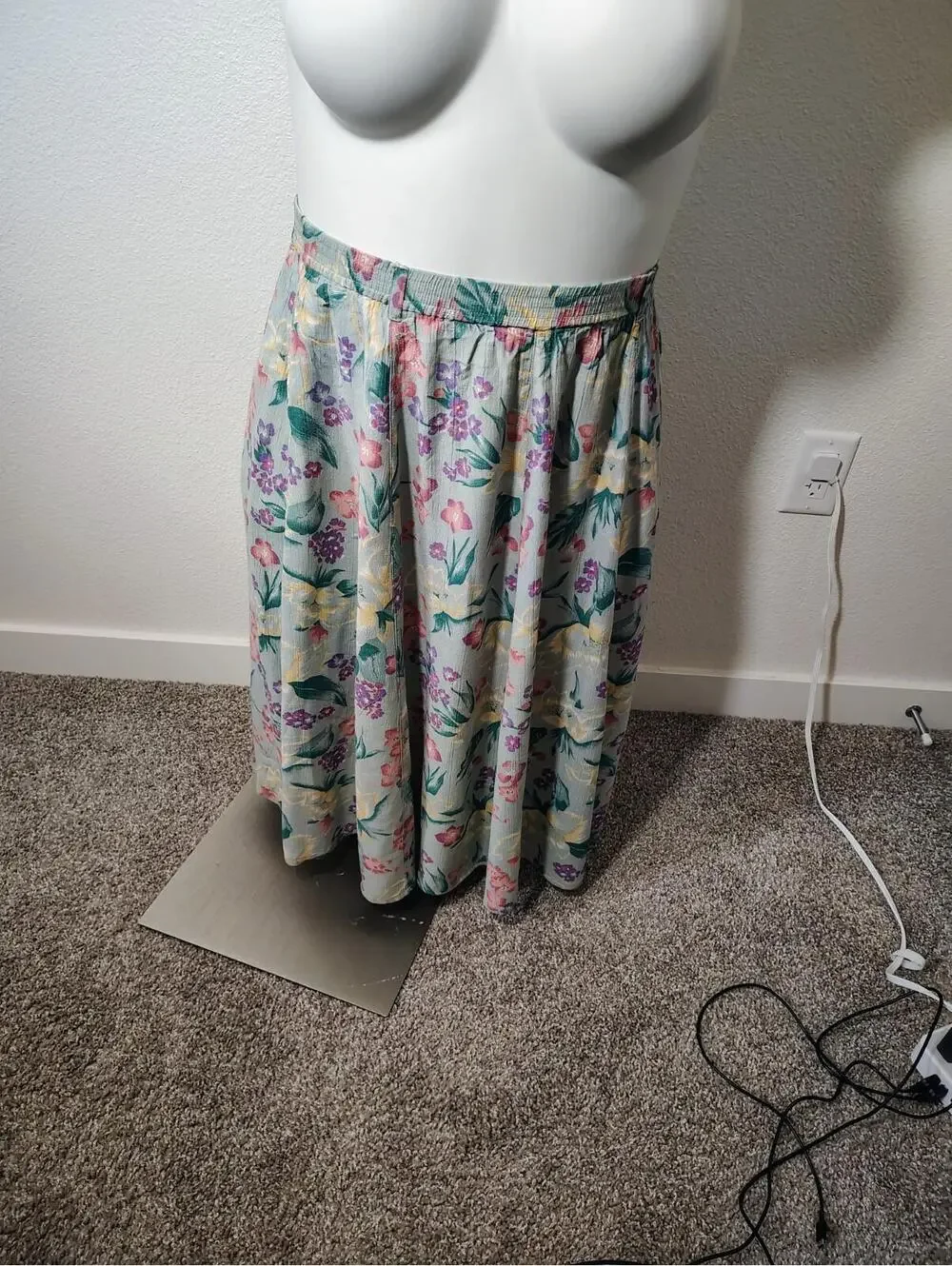 Liz Sport Vintage Floral Green Skirt Maxi Sz L Boho Spring Summer w Pockets